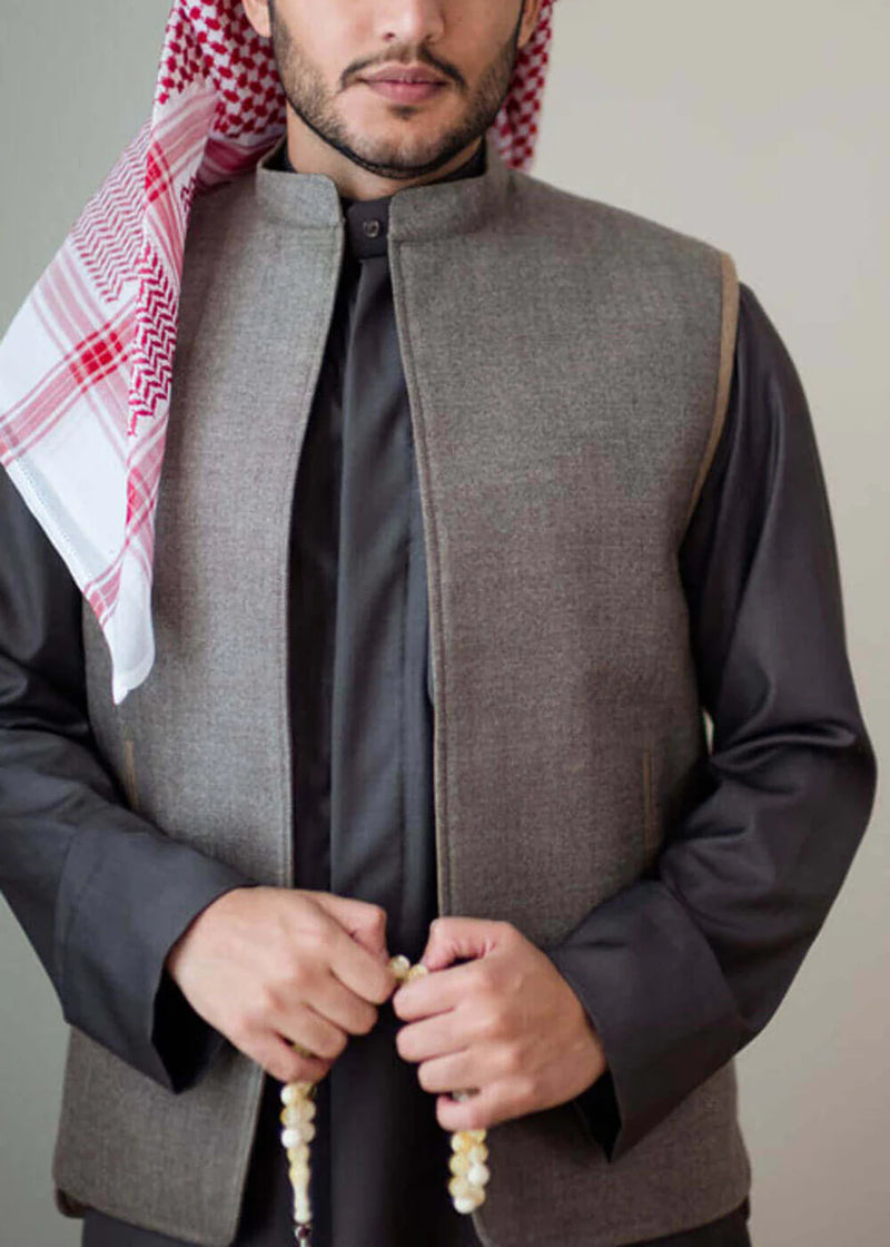 سديرية جوخ فاخر - مبطنة (لون زيتي ملكي)